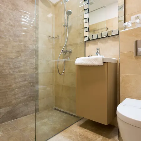 Pearl By Nono Ban 스플리트