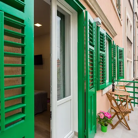 Pearl By Nono Ban 스플리트