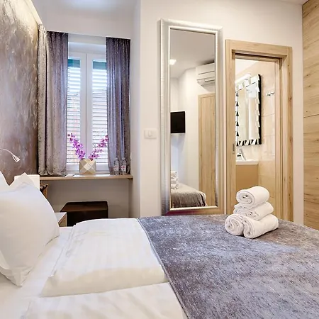 Pearl By Nono Ban بيت ضيافة سبليت