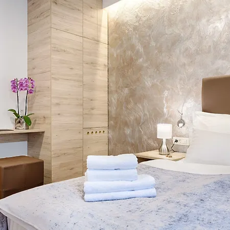 Pensionat Pearl By Nono Ban 4*