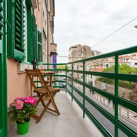 Pearl By Nono Ban Guest house